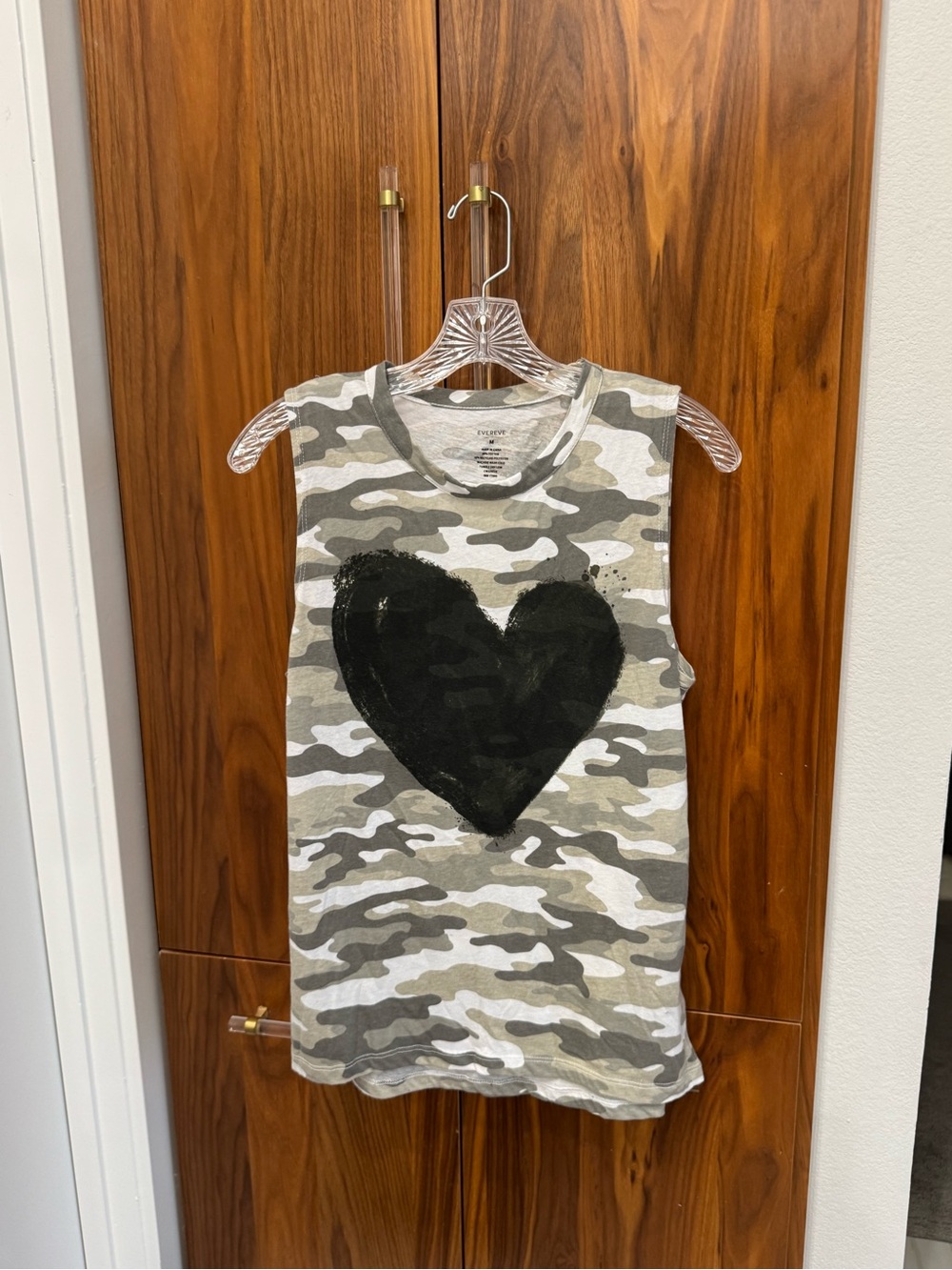 Camo Heart Sleeveless Tank Top - Olive/Gray